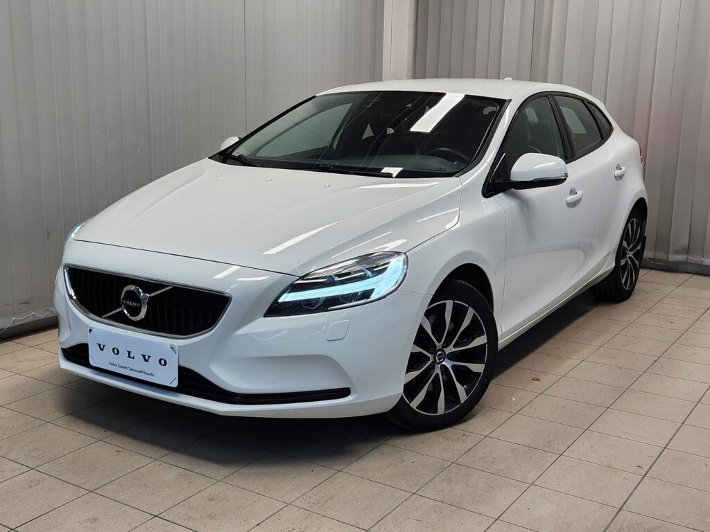 VOLVO V40, image 2