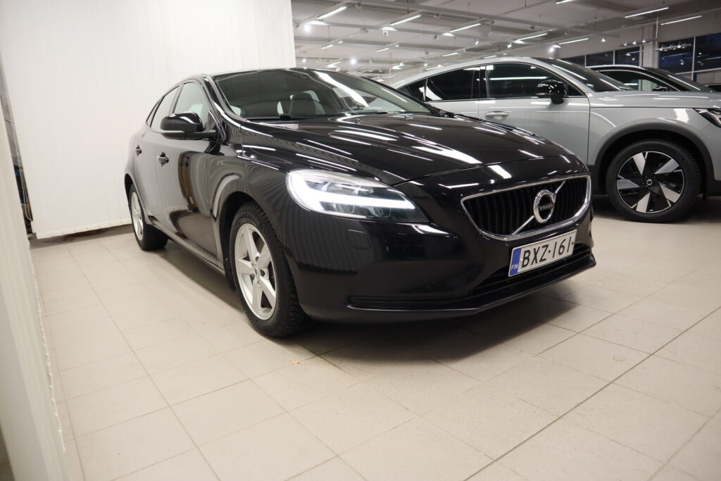 VOLVO V40, image 3
