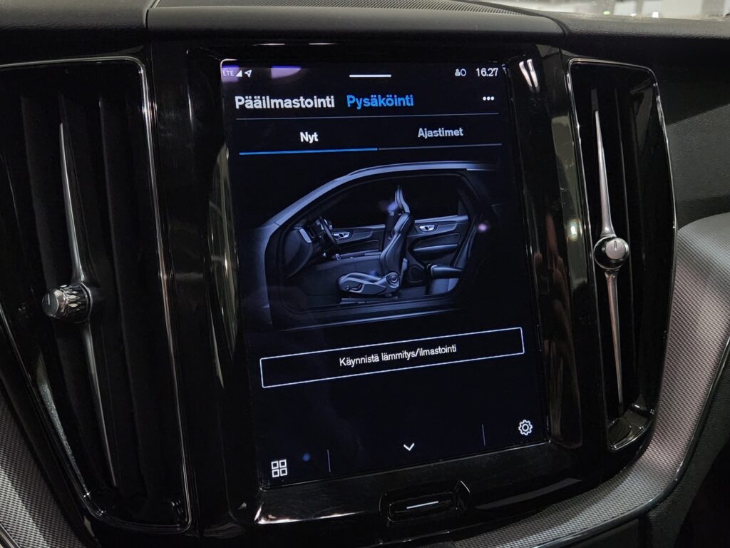 Volvo XC60, image 13