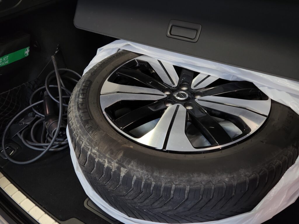 Volvo XC60, image 16