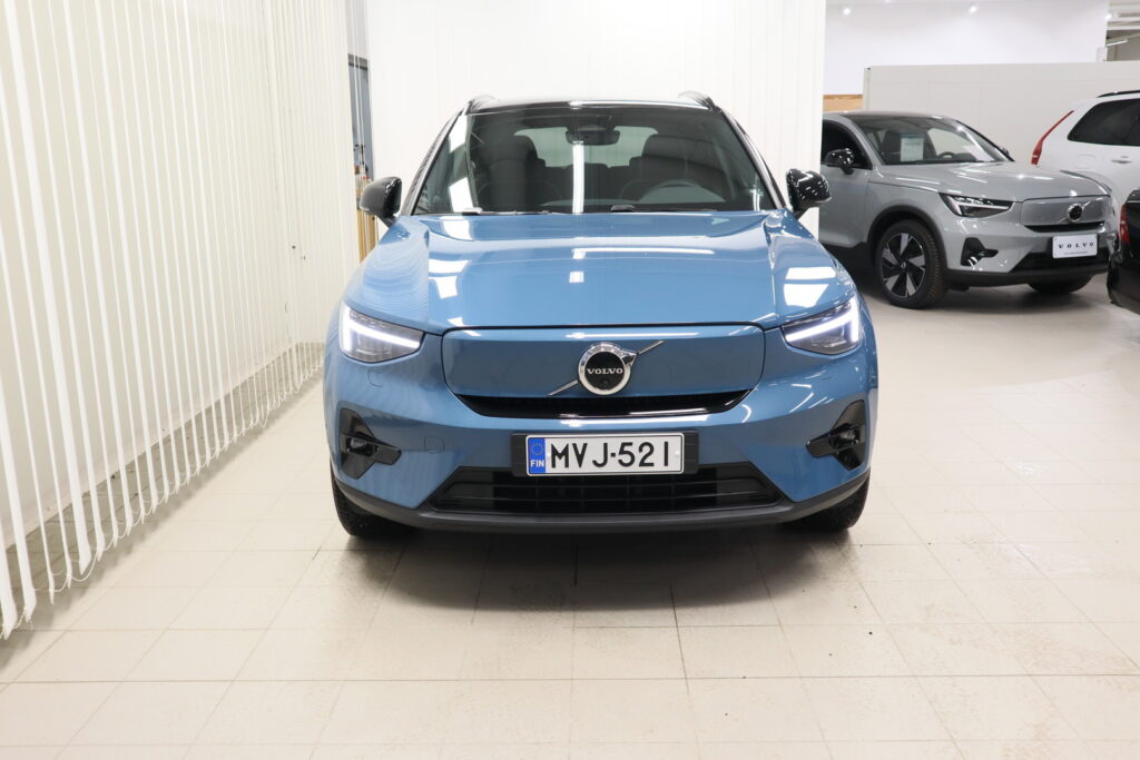 Volvo XC40, image 2
