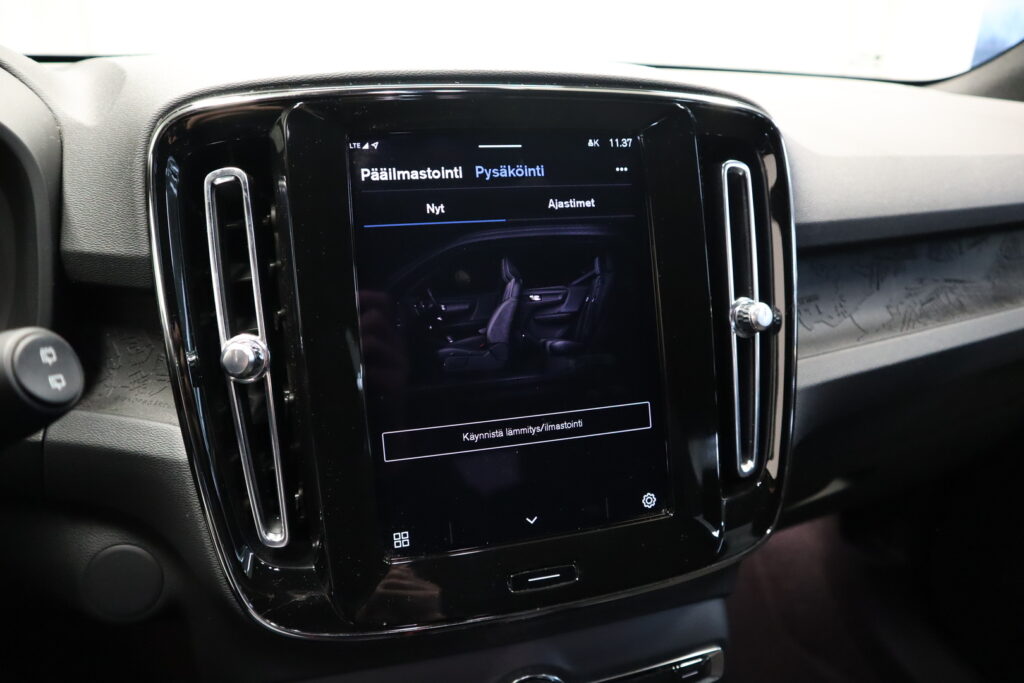 Volvo XC40, image 14