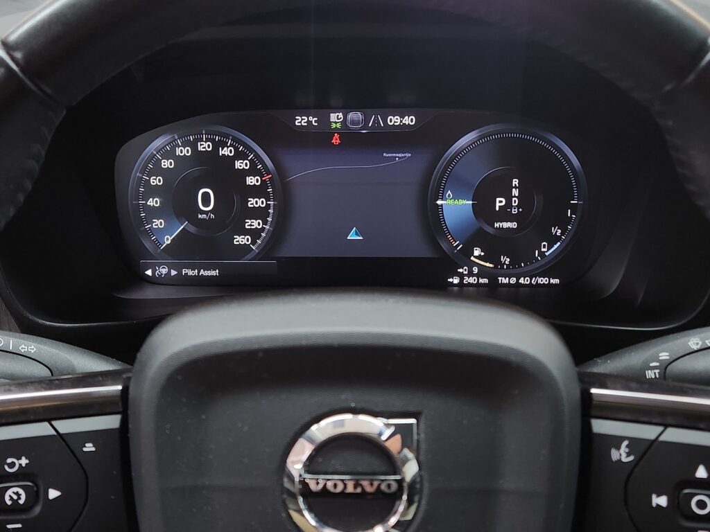 Volvo XC40, image 10