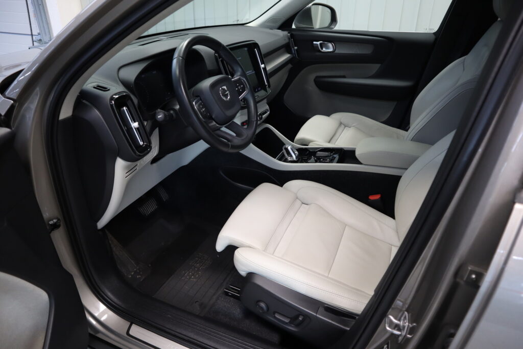 Volvo XC40, image 6
