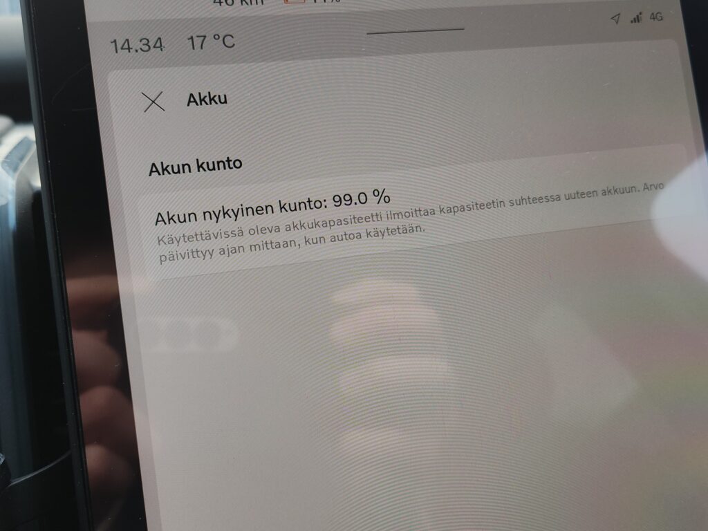 Volvo EX30, image 13