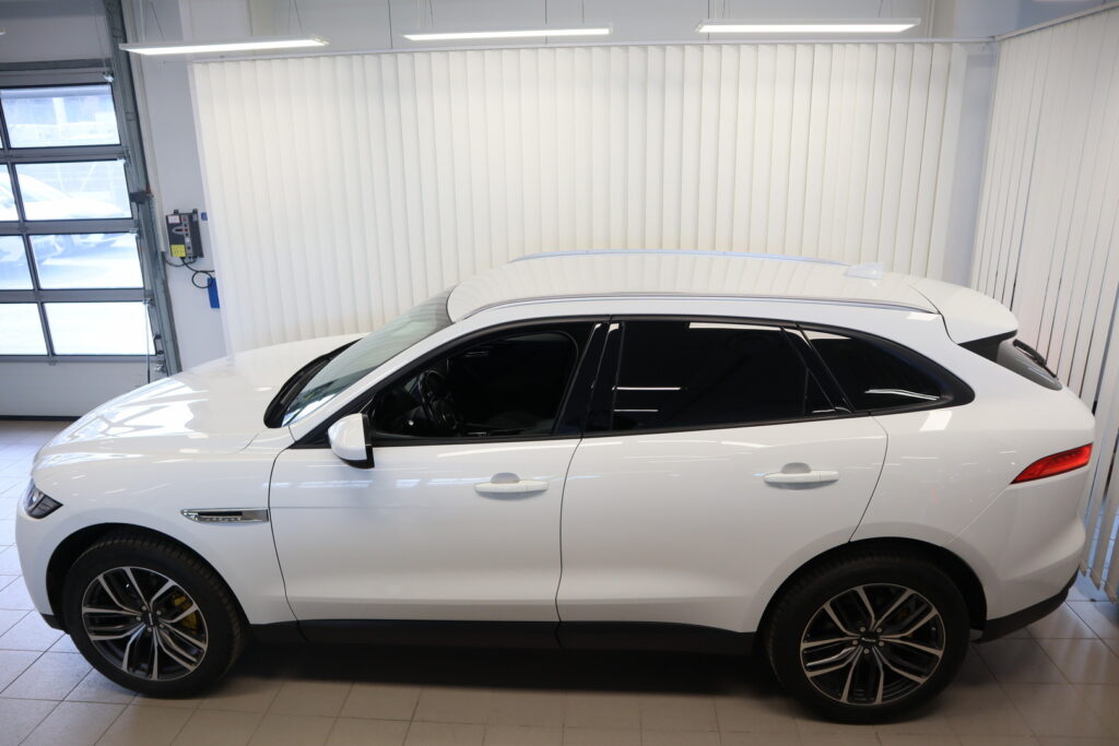 Jaguar F-PACE, image 3