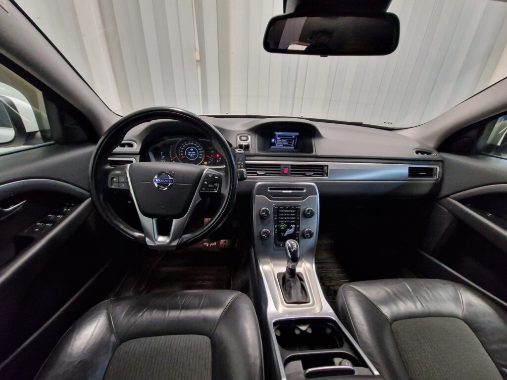Volvo V70, image 12