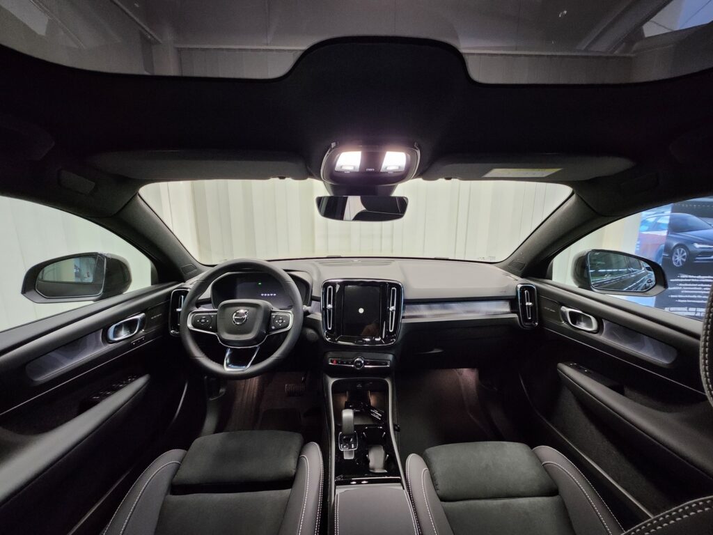 Volvo EC40, image 11