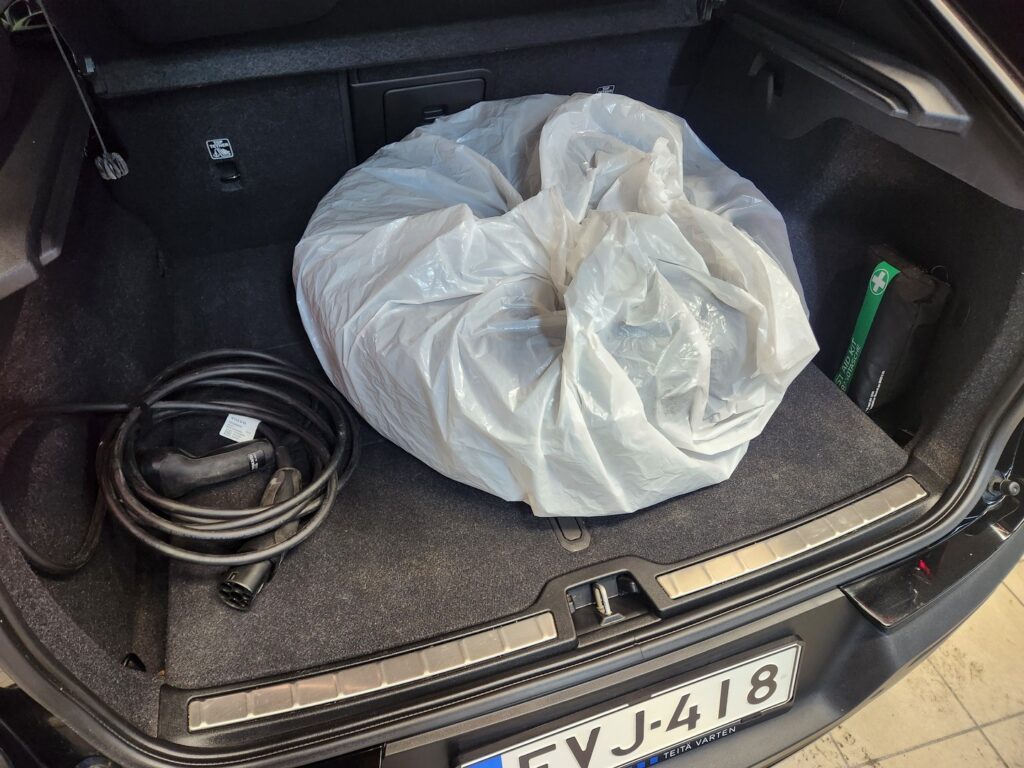 Volvo EC40, image 14