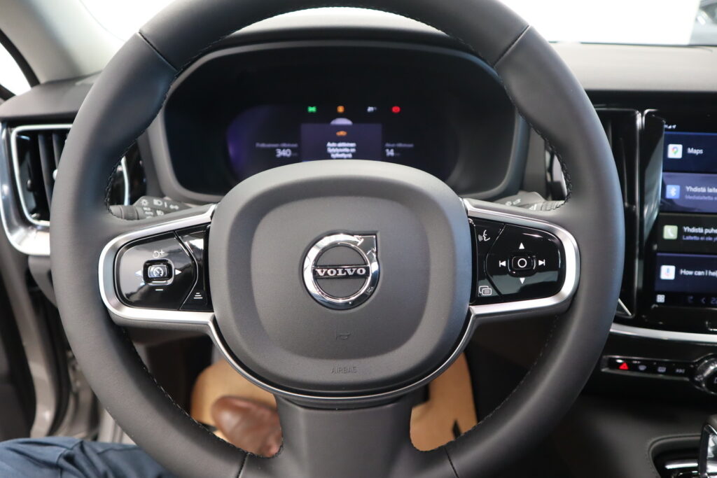 Volvo S60, image 10