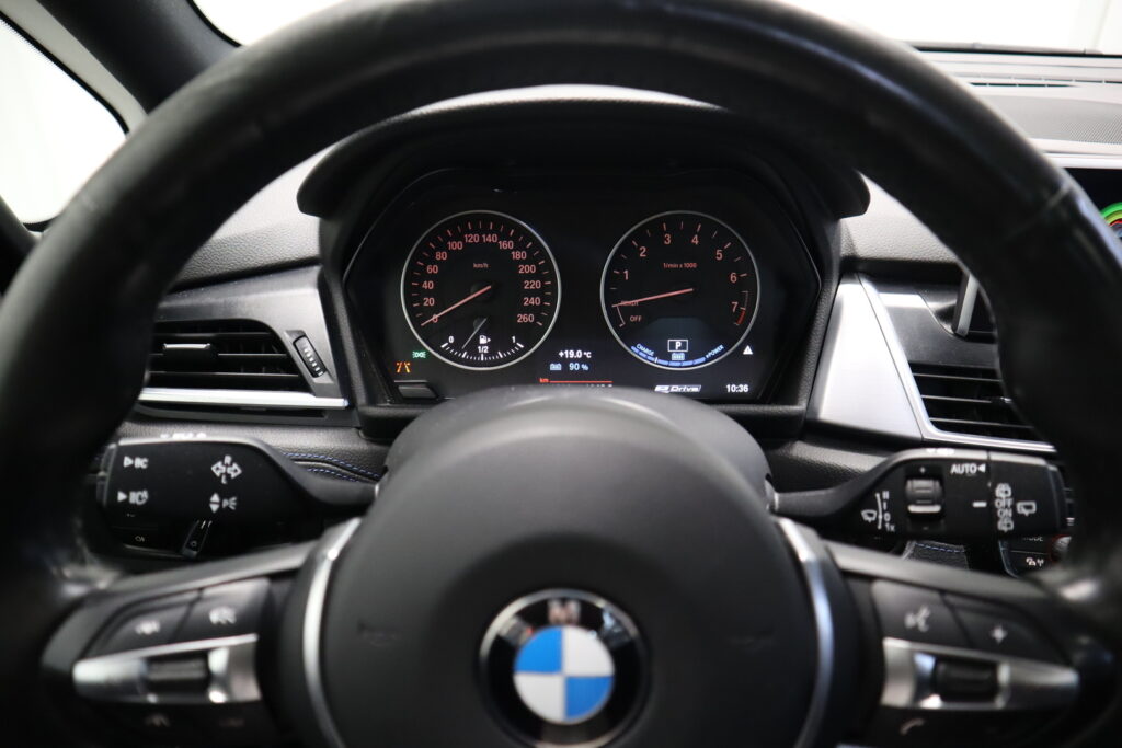 BMW 225, image 7
