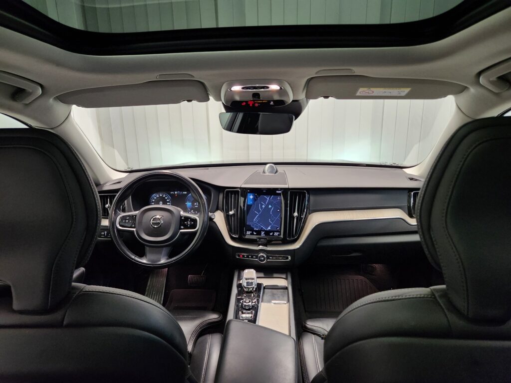 Volvo XC60, image 12