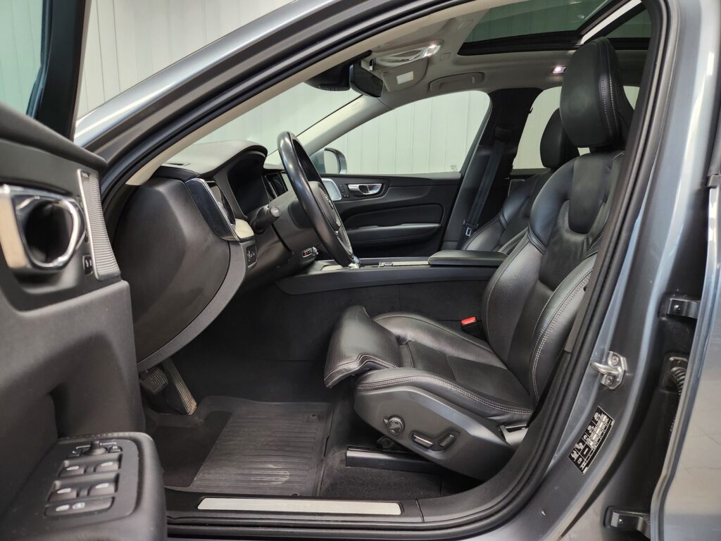 Volvo XC60, image 6