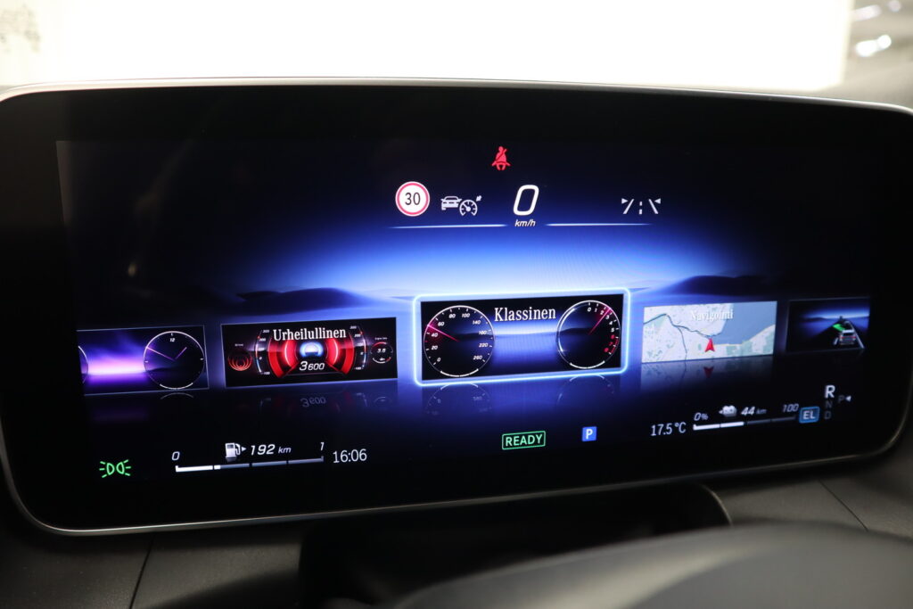 Mercedes-Benz GLC, image 17