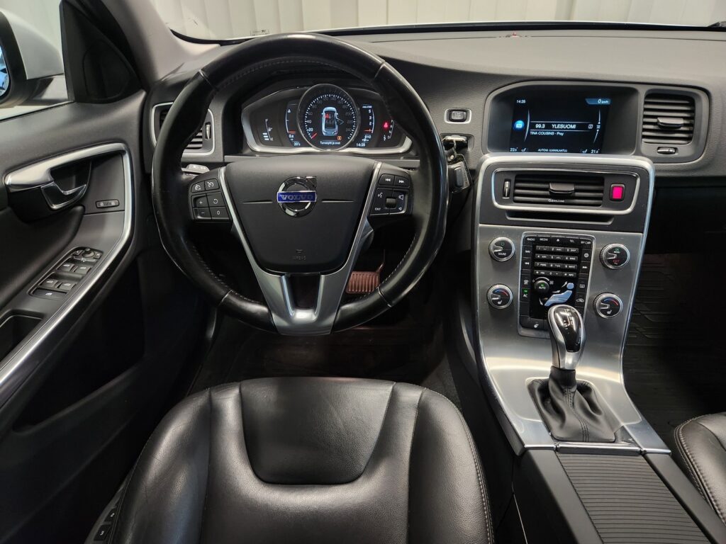 Volvo S60, image 11