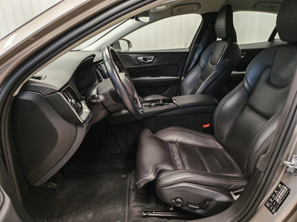 Volvo S60, image 10