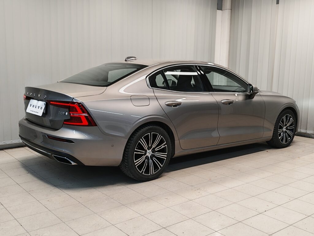 Volvo S60, image 2