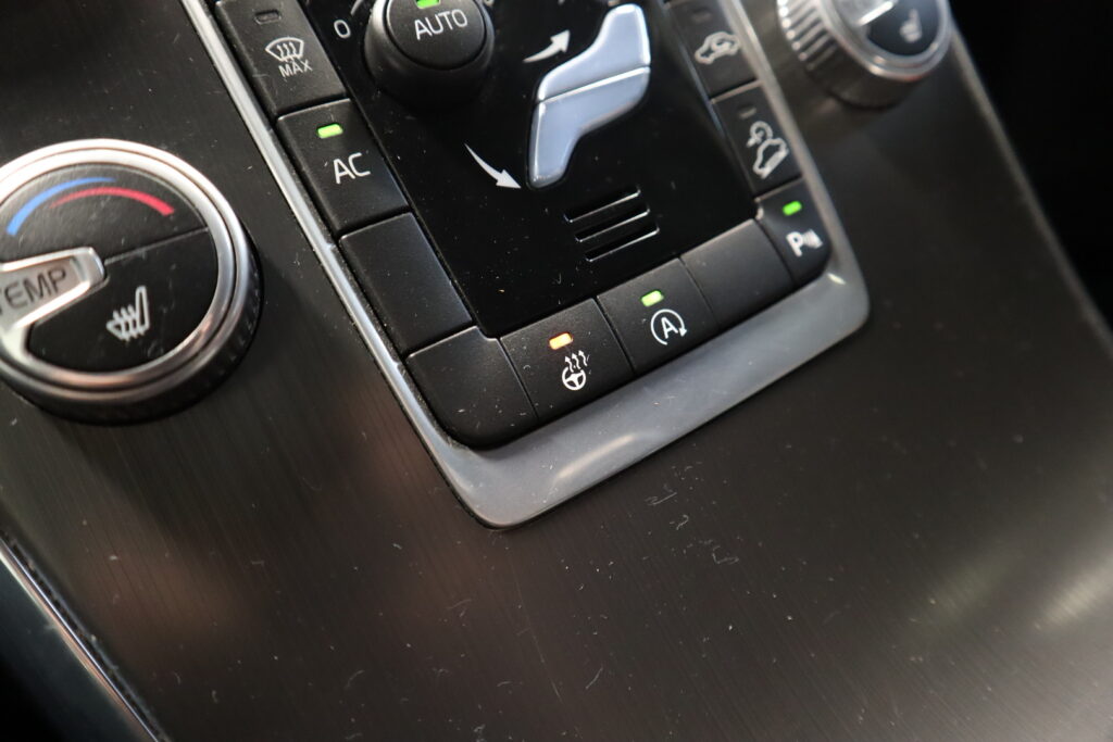 Volvo XC60, image 11