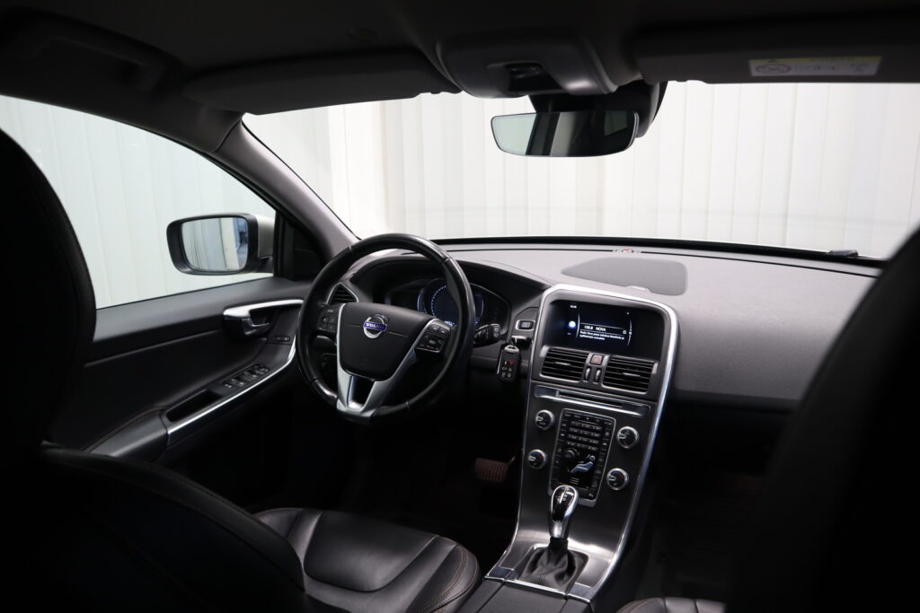 Volvo XC60, image 13