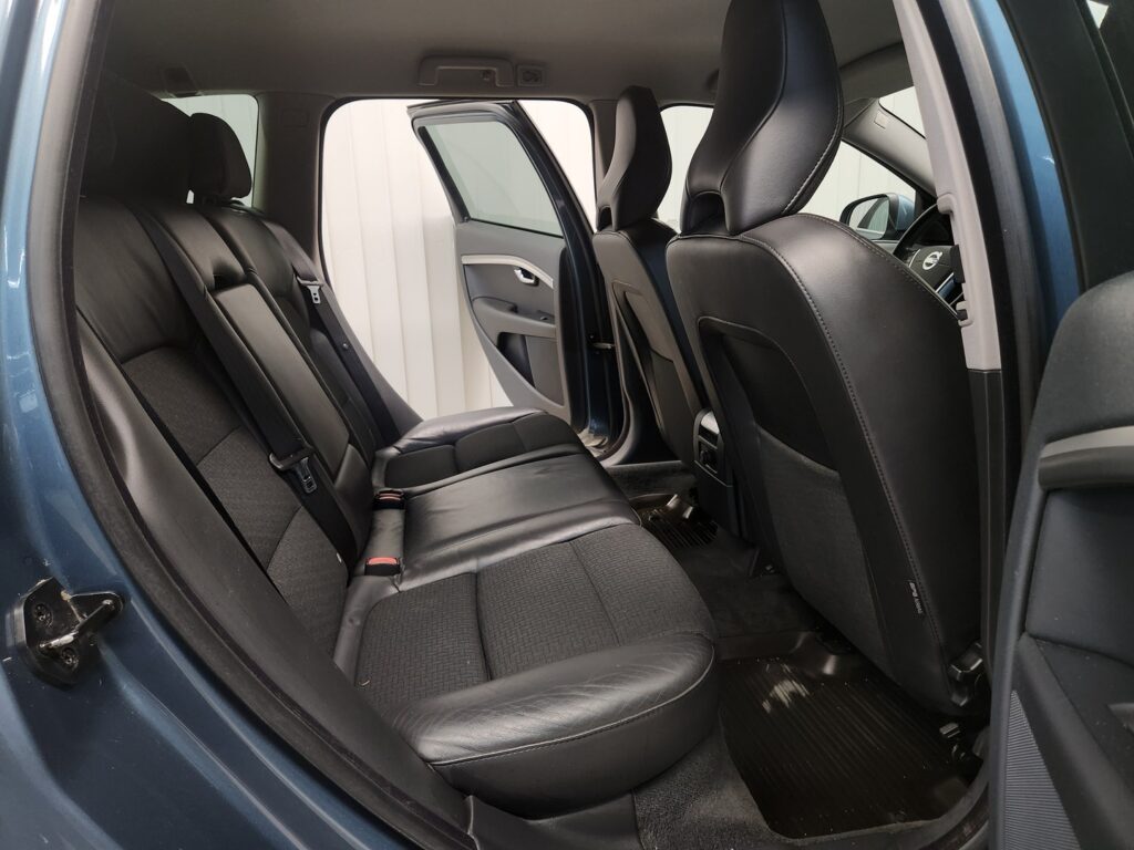 Volvo V70, image 8