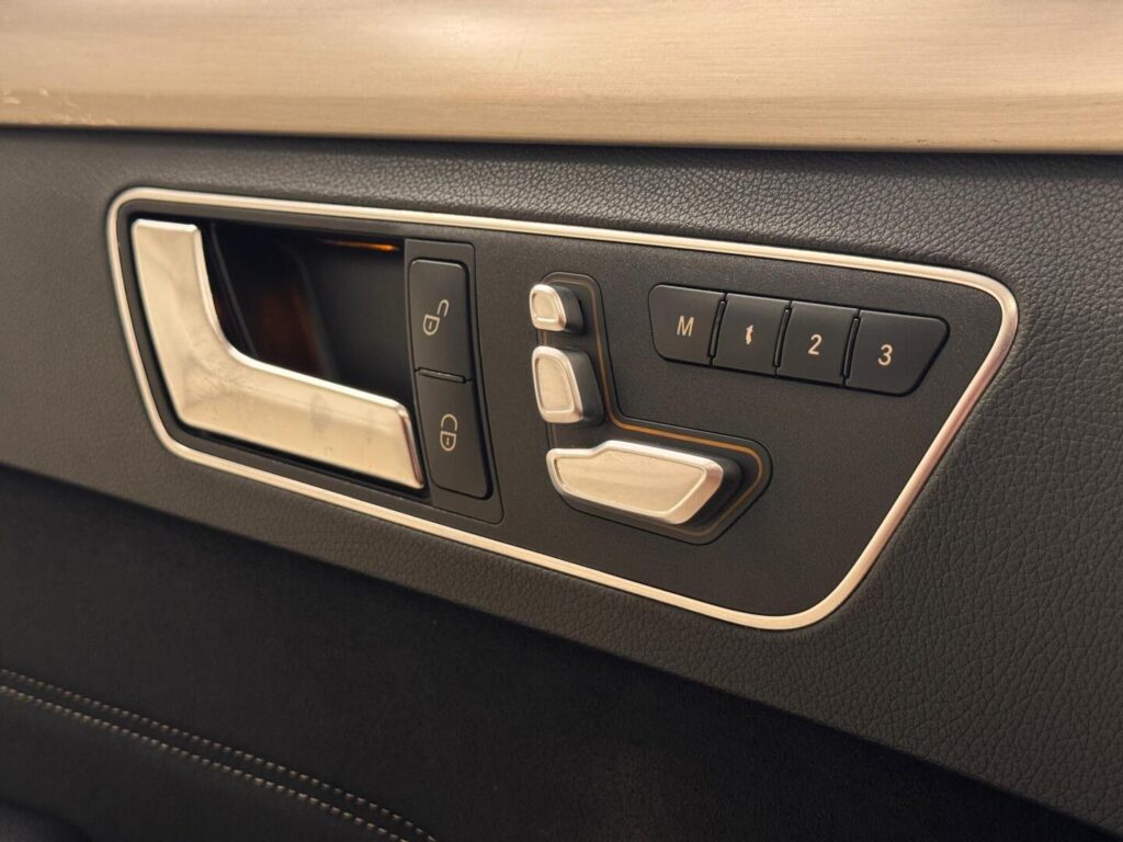 Mercedes-Benz E, image 12