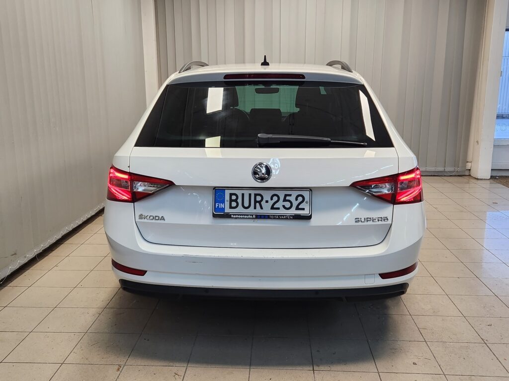 Skoda Superb, image 3