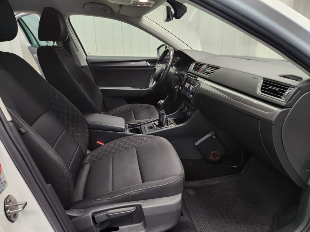 Skoda Superb, image 8