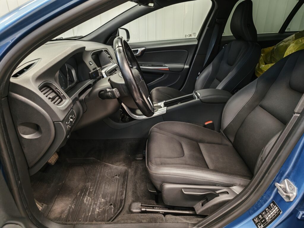 Volvo V60, image 10