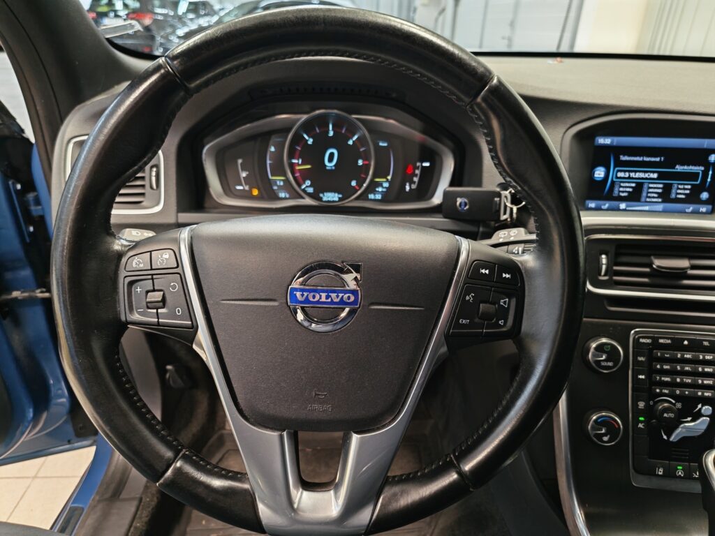 Volvo V60, image 9