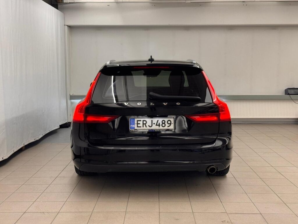 Volvo V90, image 12