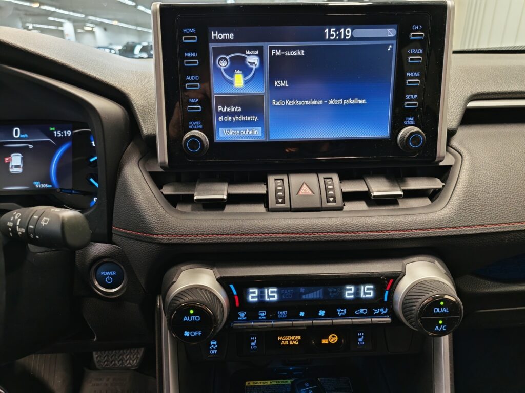 Toyota RAV4 Plug-in, image 10