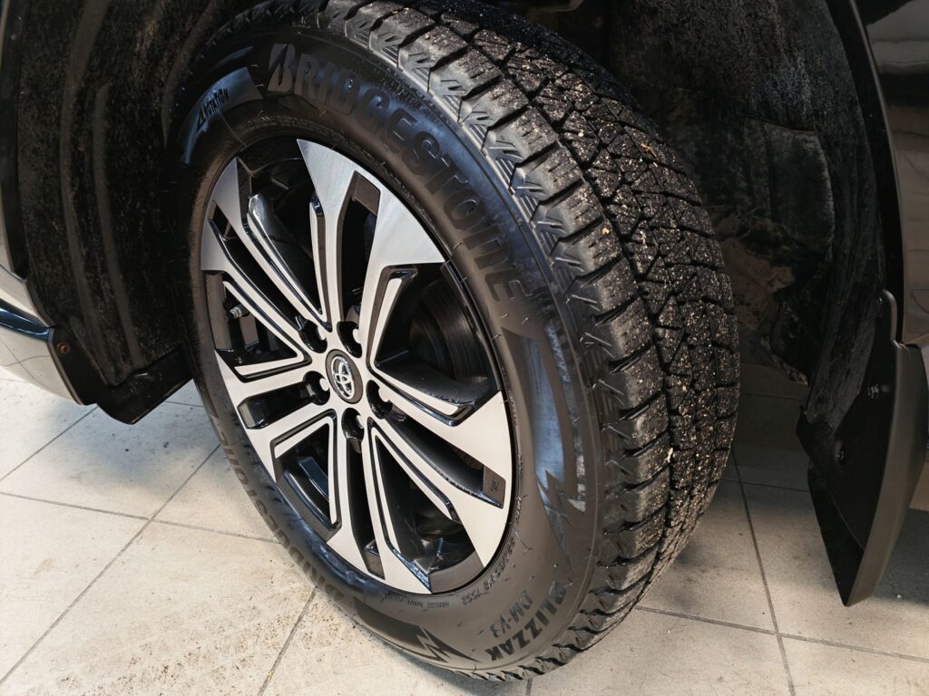 Toyota RAV4 Plug-in, image 13