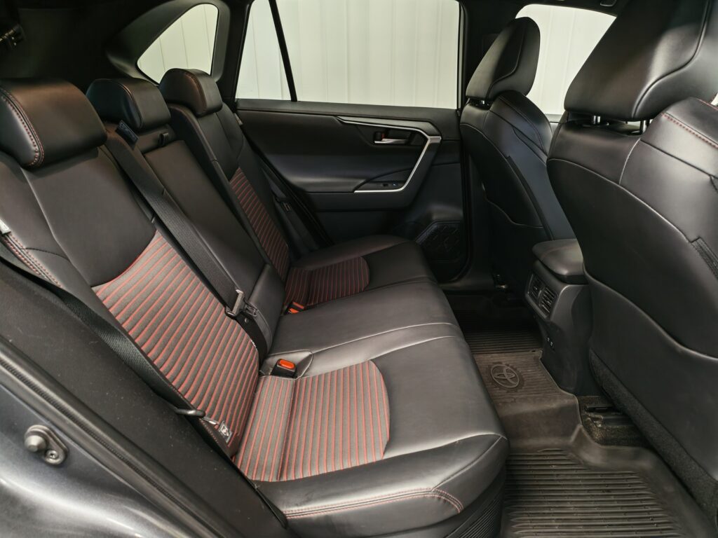 Toyota RAV4 Plug-in, image 18