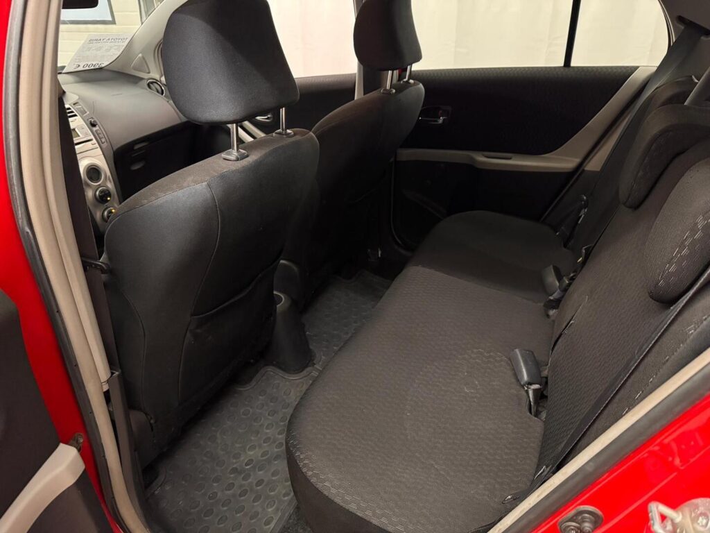 Toyota Yaris, image 4