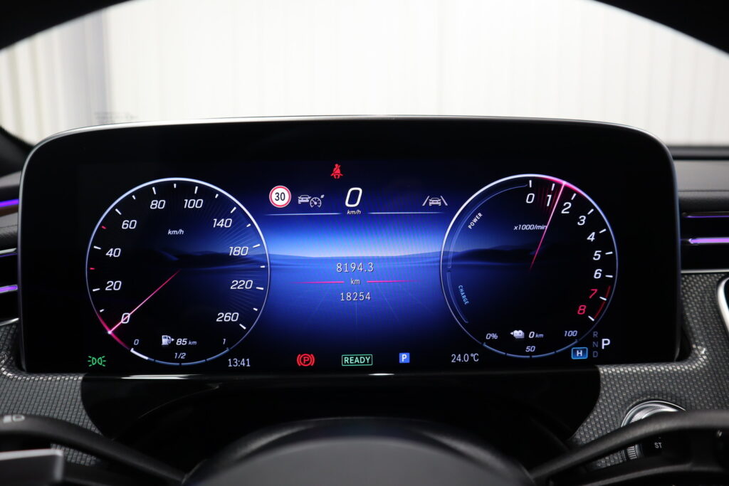 Mercedes-Benz E, image 12