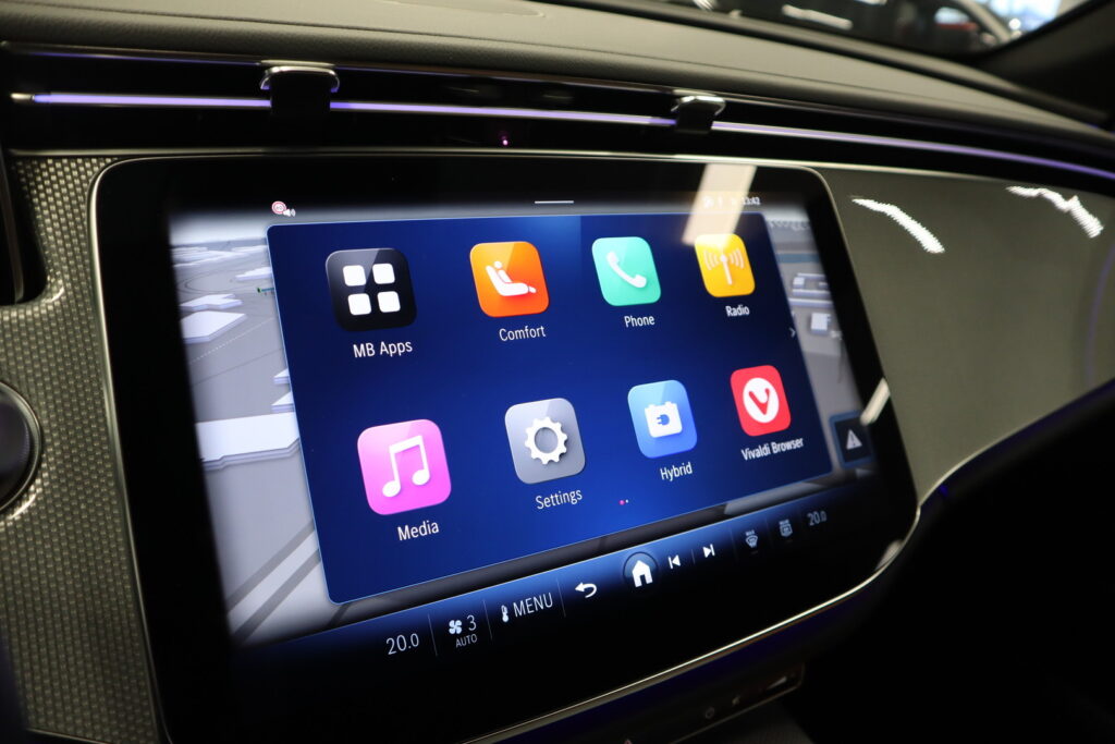 Mercedes-Benz E, image 15