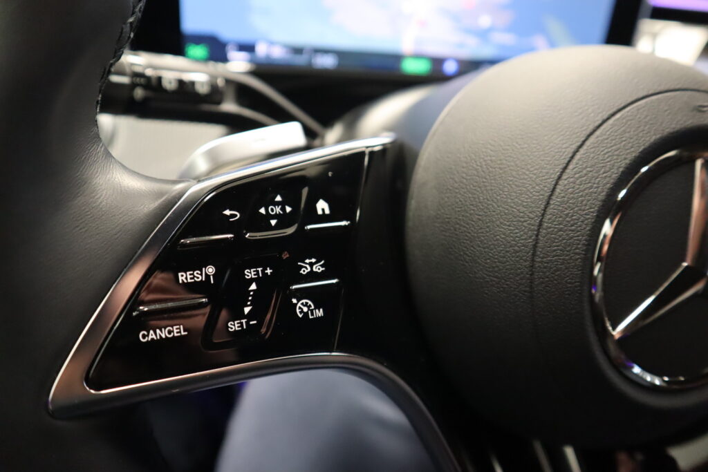 Mercedes-Benz E, image 19