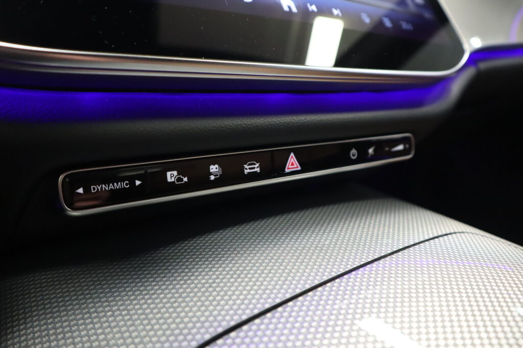 Mercedes-Benz E, image 20