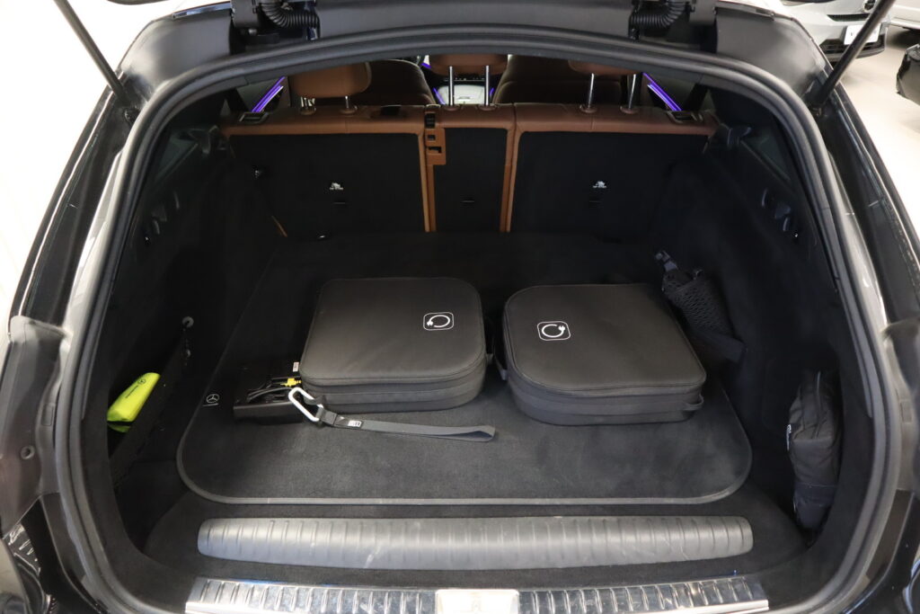 Mercedes-Benz E, image 21