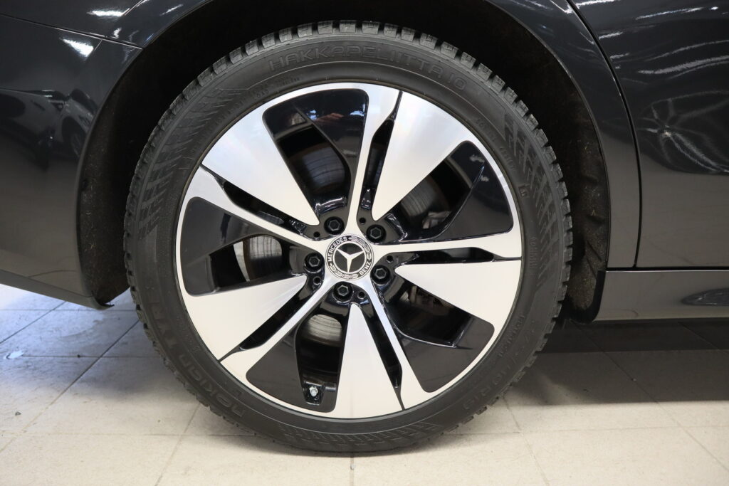 Mercedes-Benz E, image 23