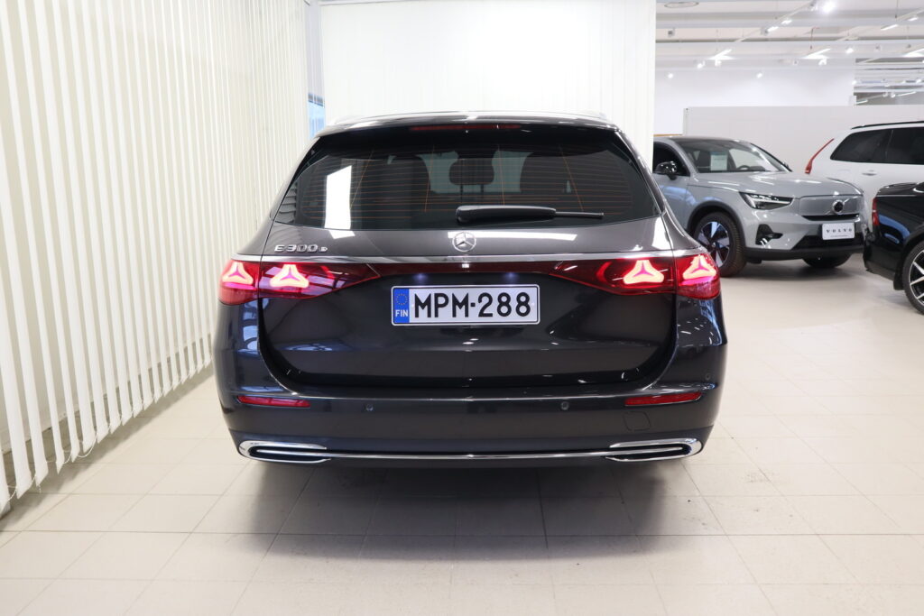 Mercedes-Benz E, image 5