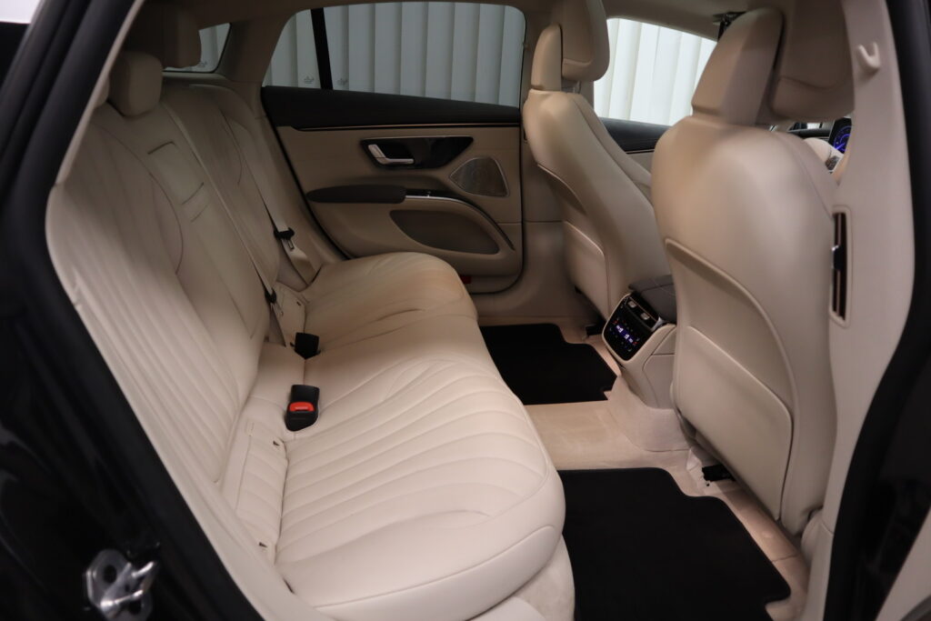 Mercedes-Benz EQS, image 12