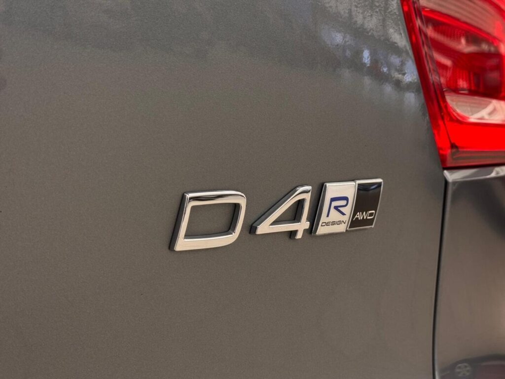 Volvo XC40, image 11