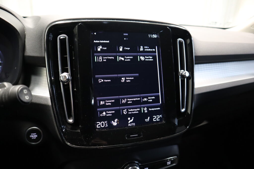 Volvo XC40, image 13