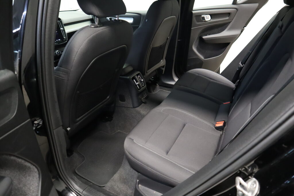 Volvo XC40, image 16