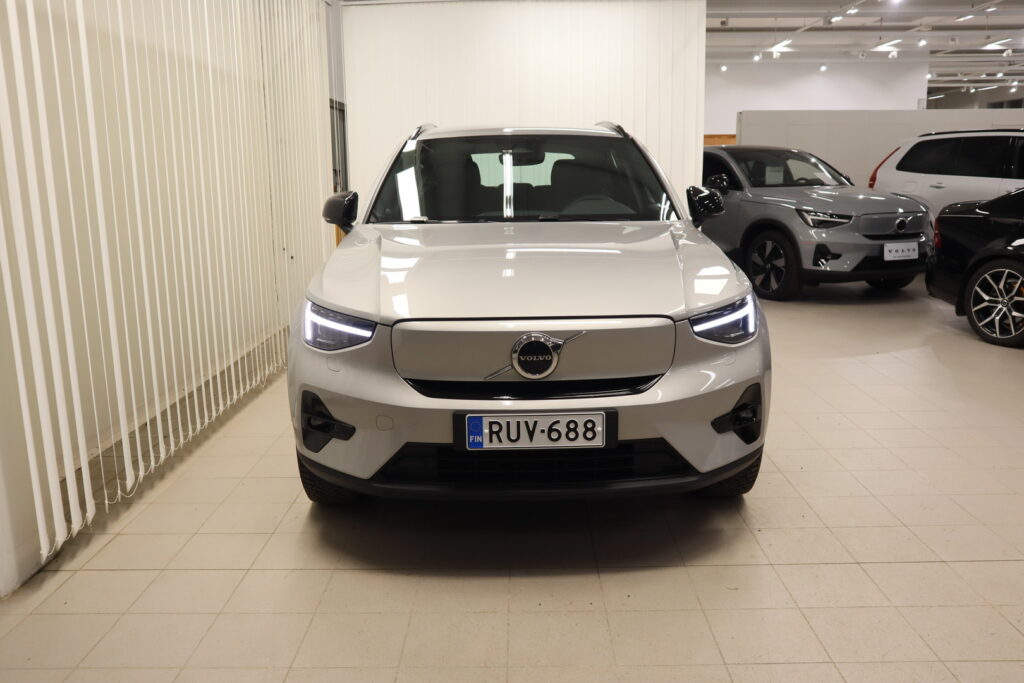 Volvo XC40, image 2