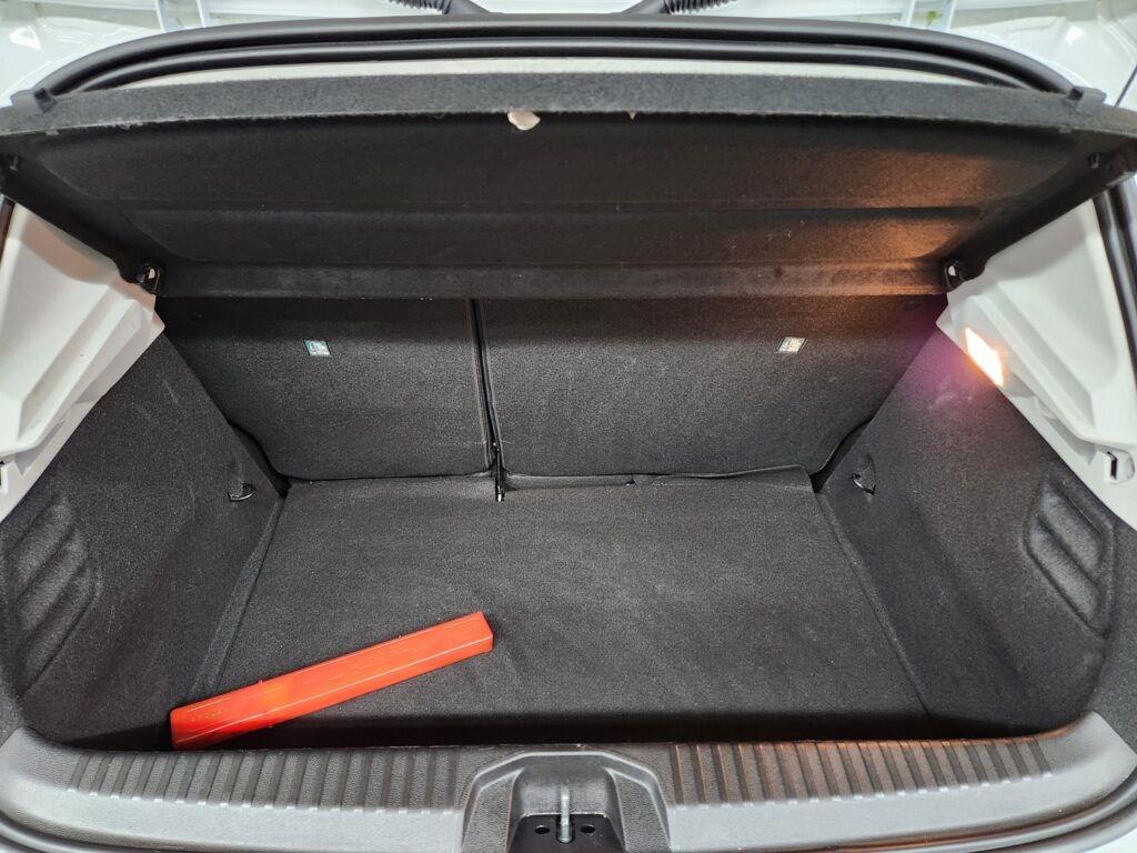 Renault Clio, image 16