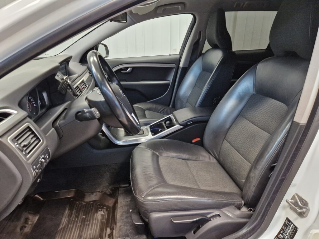 Volvo V70, image 8