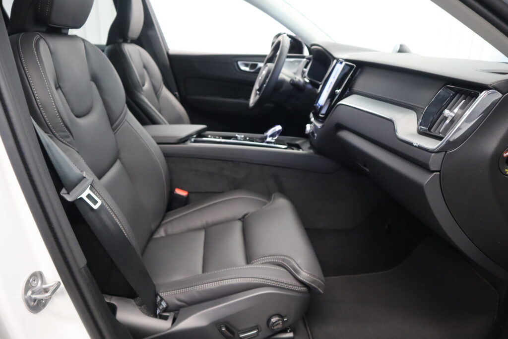 Volvo XC60, image 10