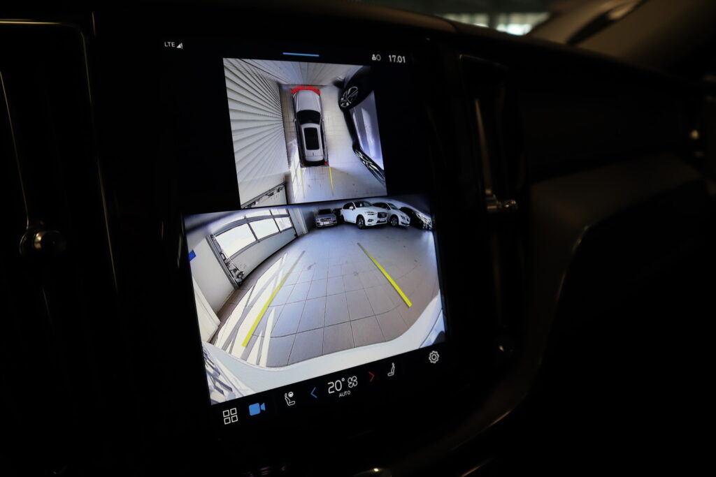 Volvo XC60, image 18